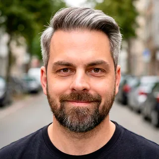 Porträtfoto von Christoph Paterok